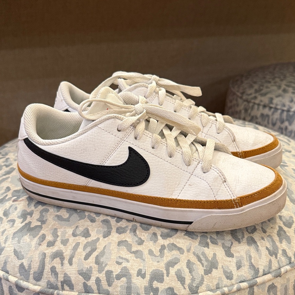Nike White Sneakers with Black and Tan Details